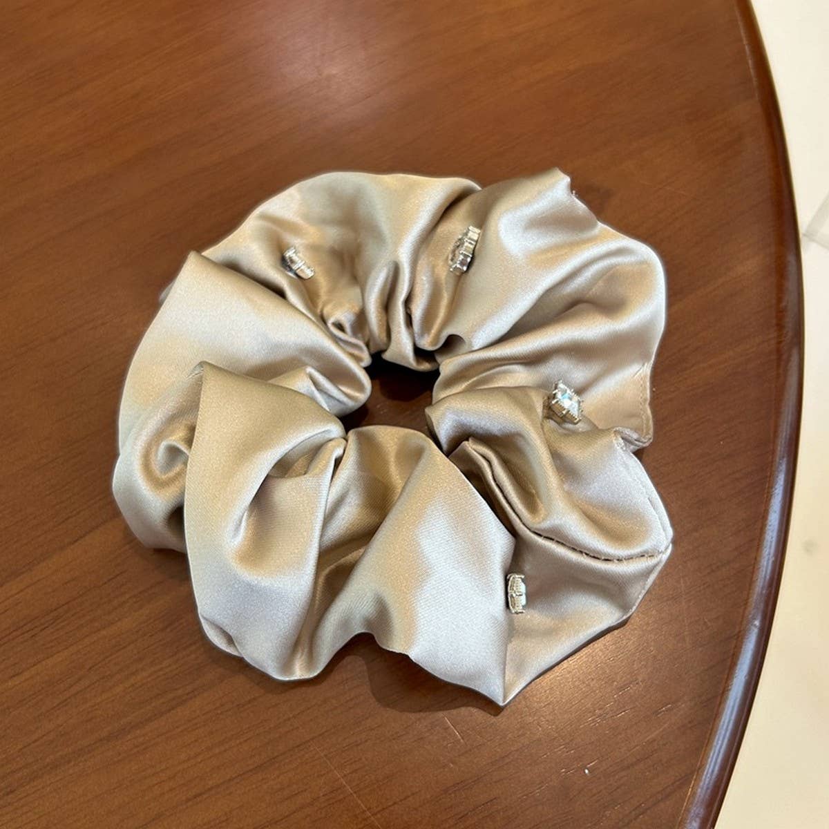 LIGHT LUXURY LOVE LARGE INTESTINE HAIR SCRUNCHIES