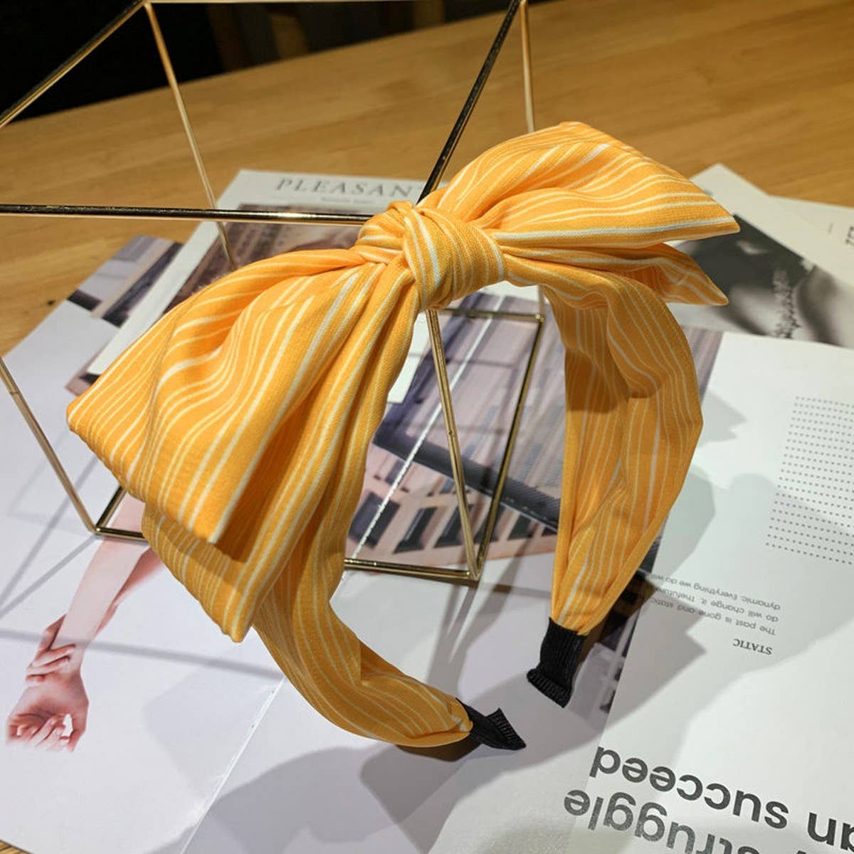 BOW-KNOT WIDE-BRIMMED FRESH STRIPED HEADBAND_CWAHA2566