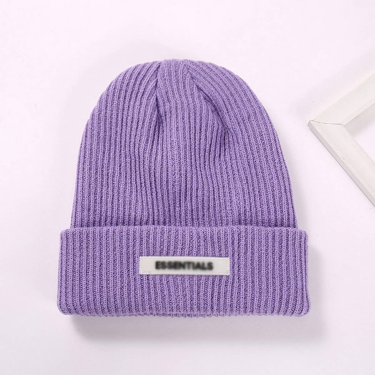 CWAH04342_ESSENTIALS LETTER PATCH KNIT BEANIE HAT