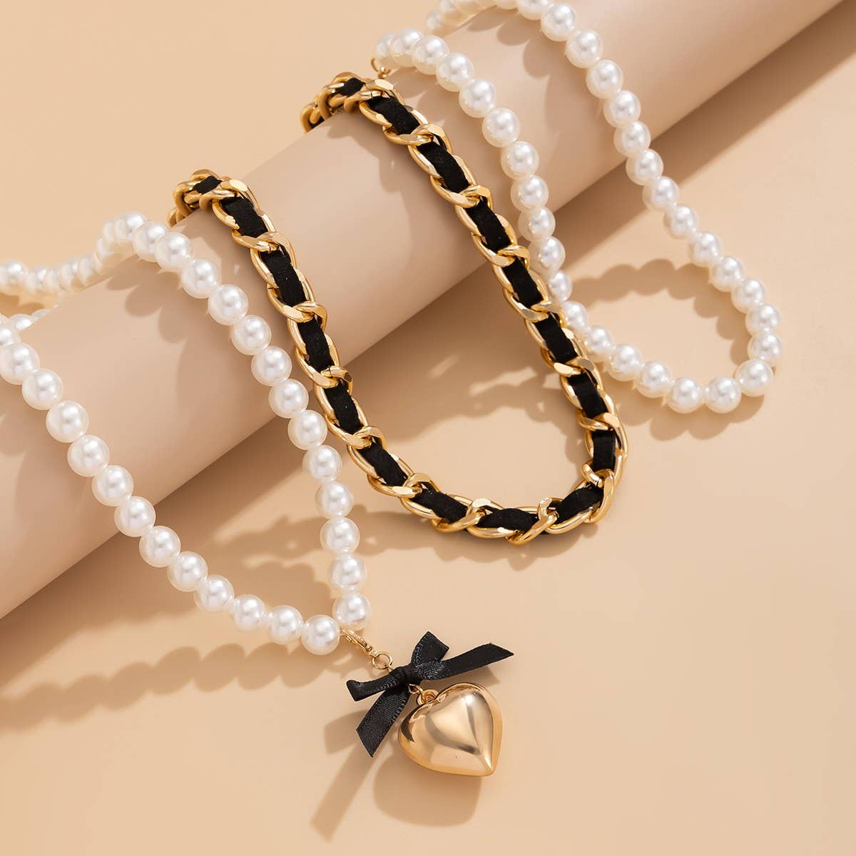 HIGH-END FASHION PEARL RIBBON BEADED NECKLACE