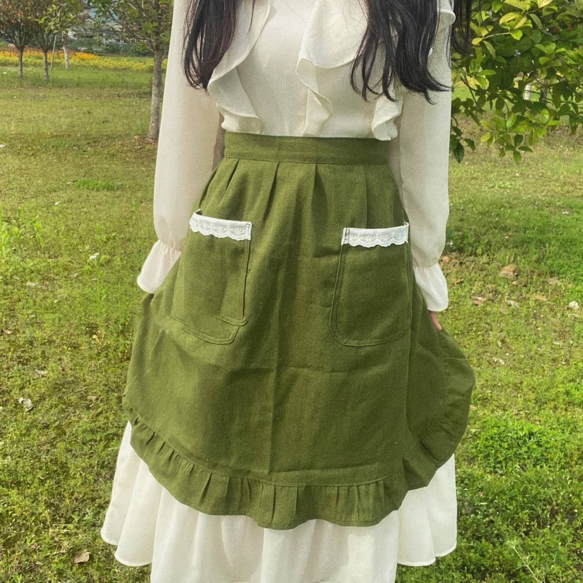 HALF-LENGTH LINEN COTTON AND LINEN LACE APRON