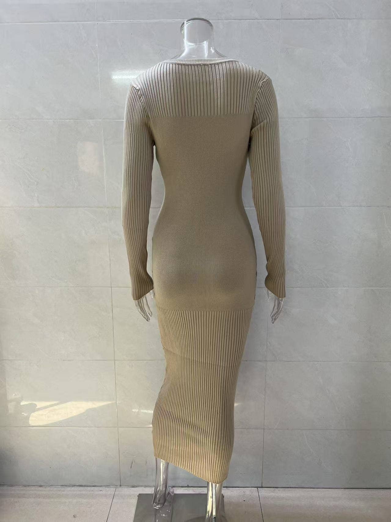 Round-neck pitted tight knitted dress