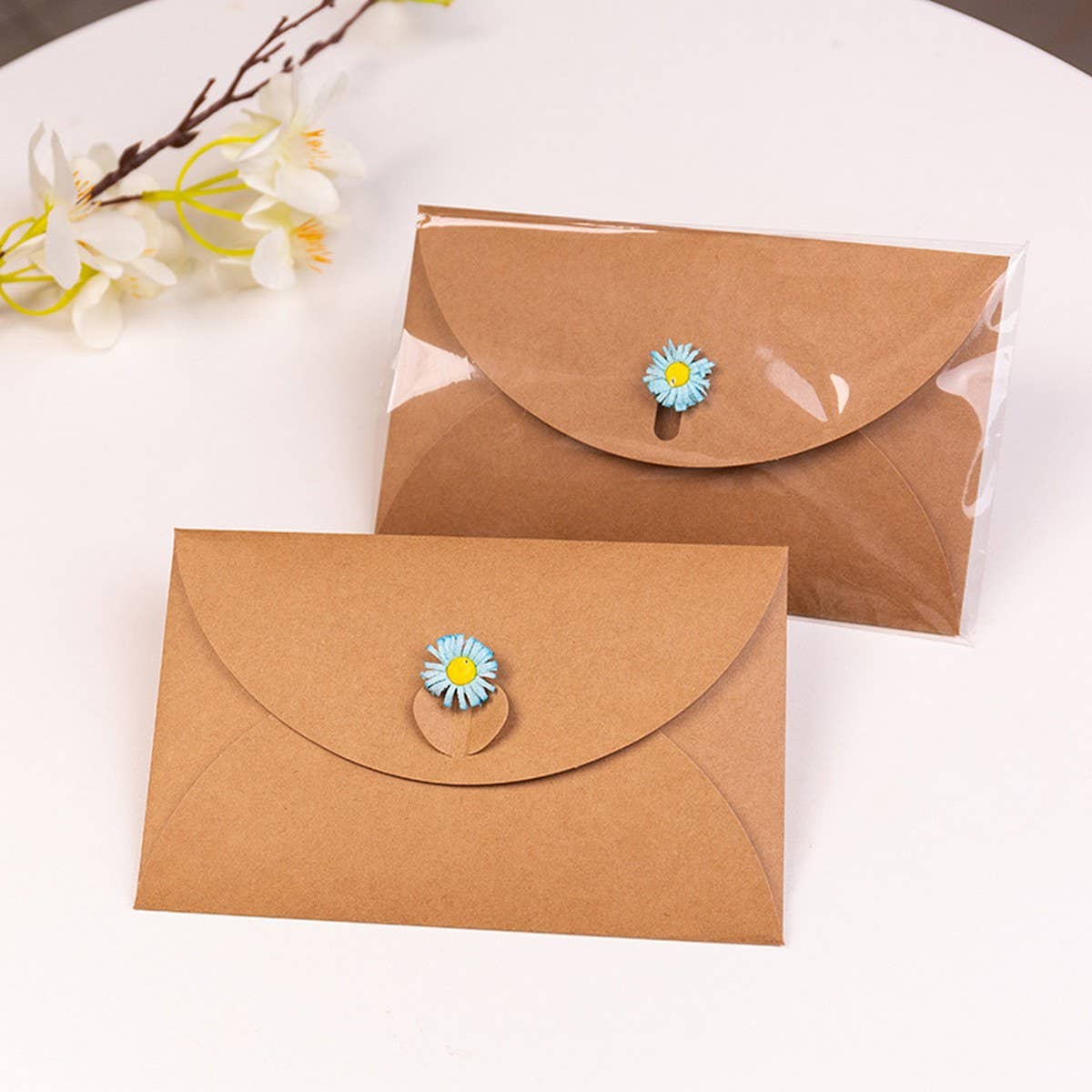 VINTAGE KRAFT PAPER DRIED FLOWER GREETING CARD