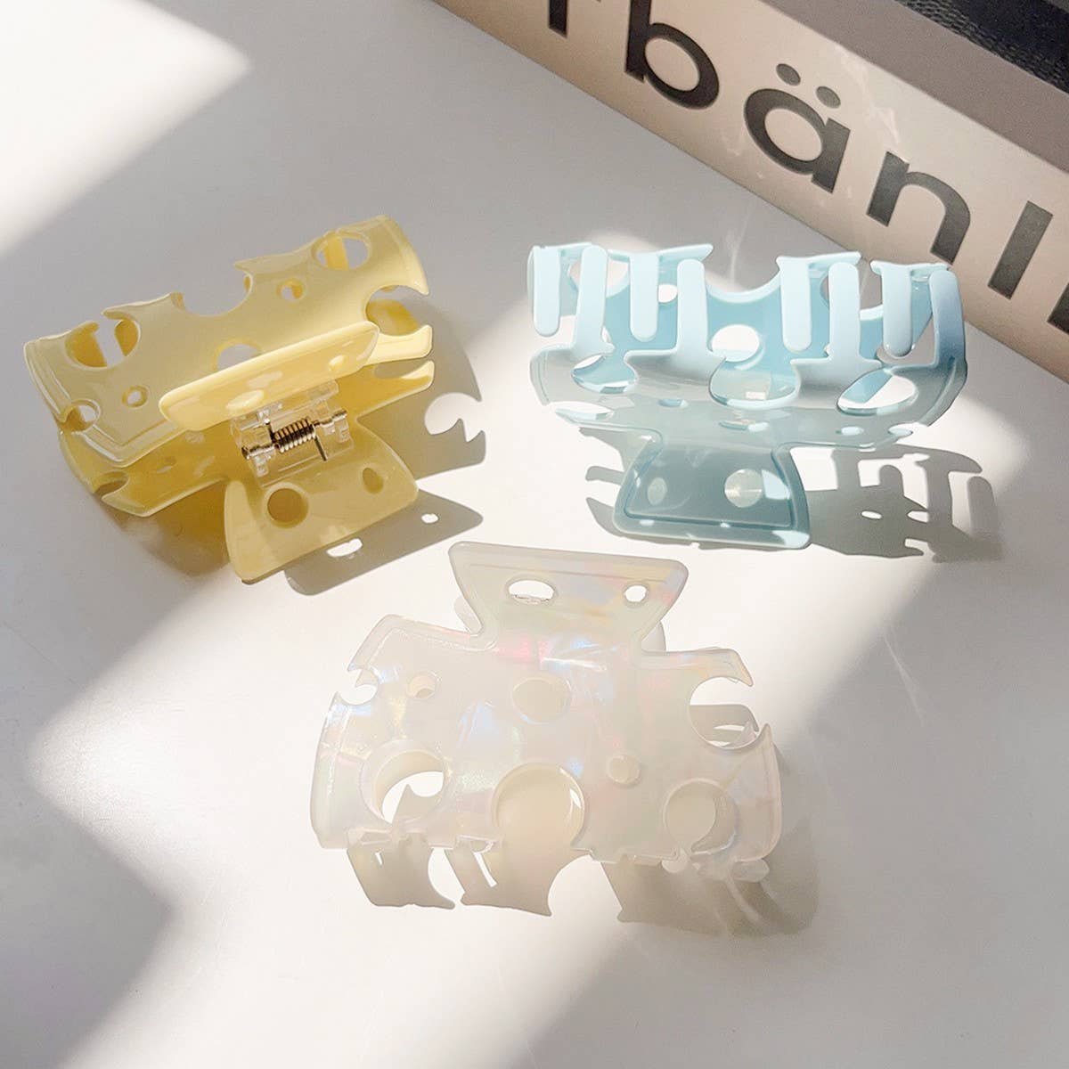 Cheese Shape Acrylic Hair Claw, Medium Chic Clip_CWAHA2697