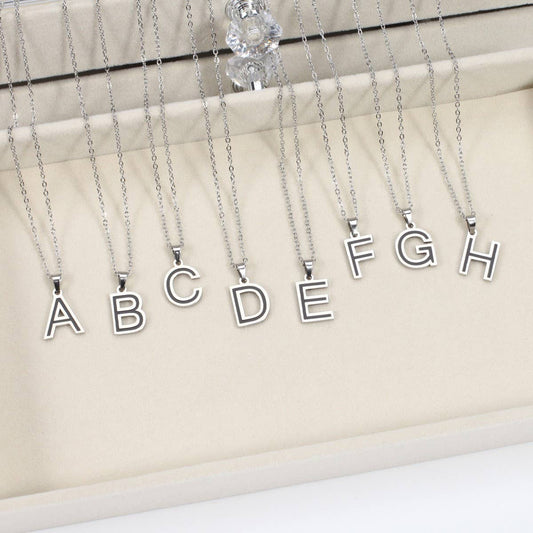 CWAJE05716_STAINLESS STEEL ALPHABET LETTER PENDANT NECKLACE