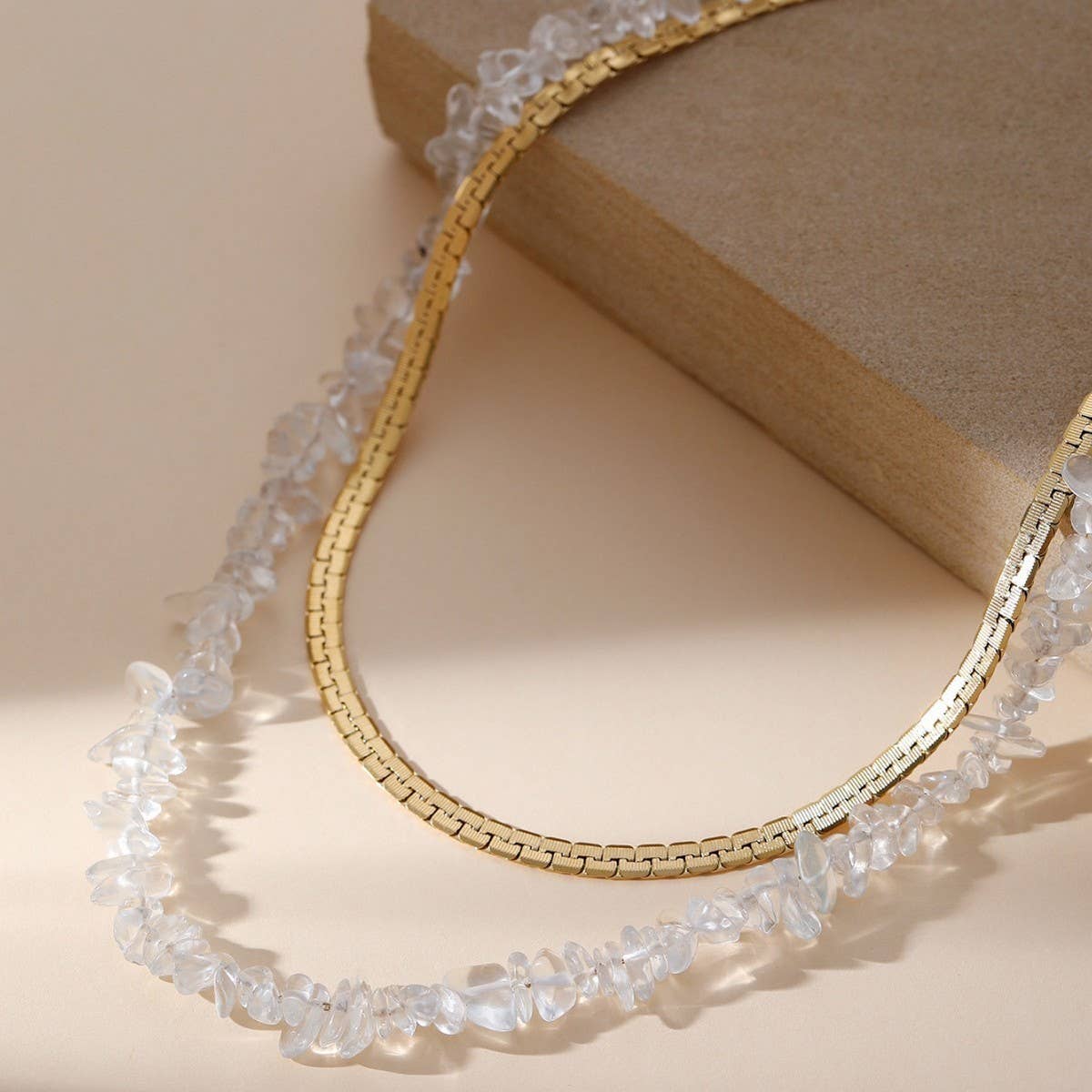 IRREGULAR TRANSPARENT CRYSTAL DOUBLE-LAYER NECKLACE