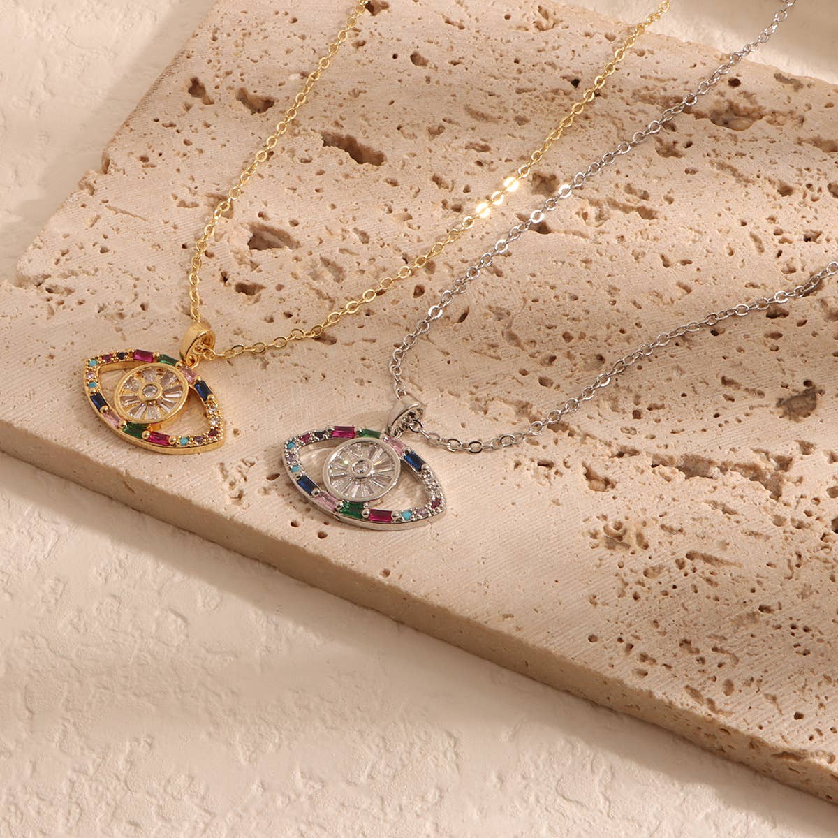 Zircon eye titanium steel collarbone chain