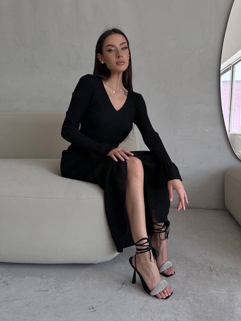 SOLID COLOR PIT WOOL WOVEN V-NECK SWEATER DRESS