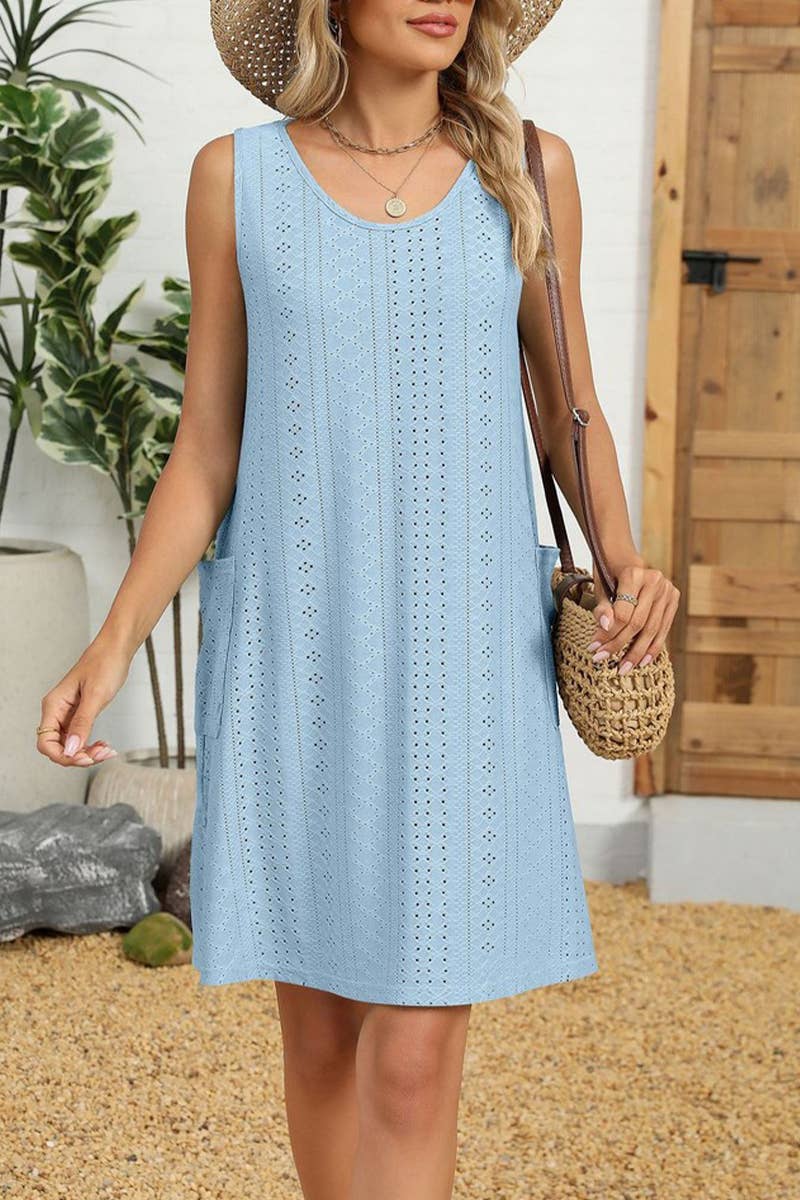 CWDSD7404_ROUND NECK LOOSE SLEEVELESS SOLID COLOR DRESS