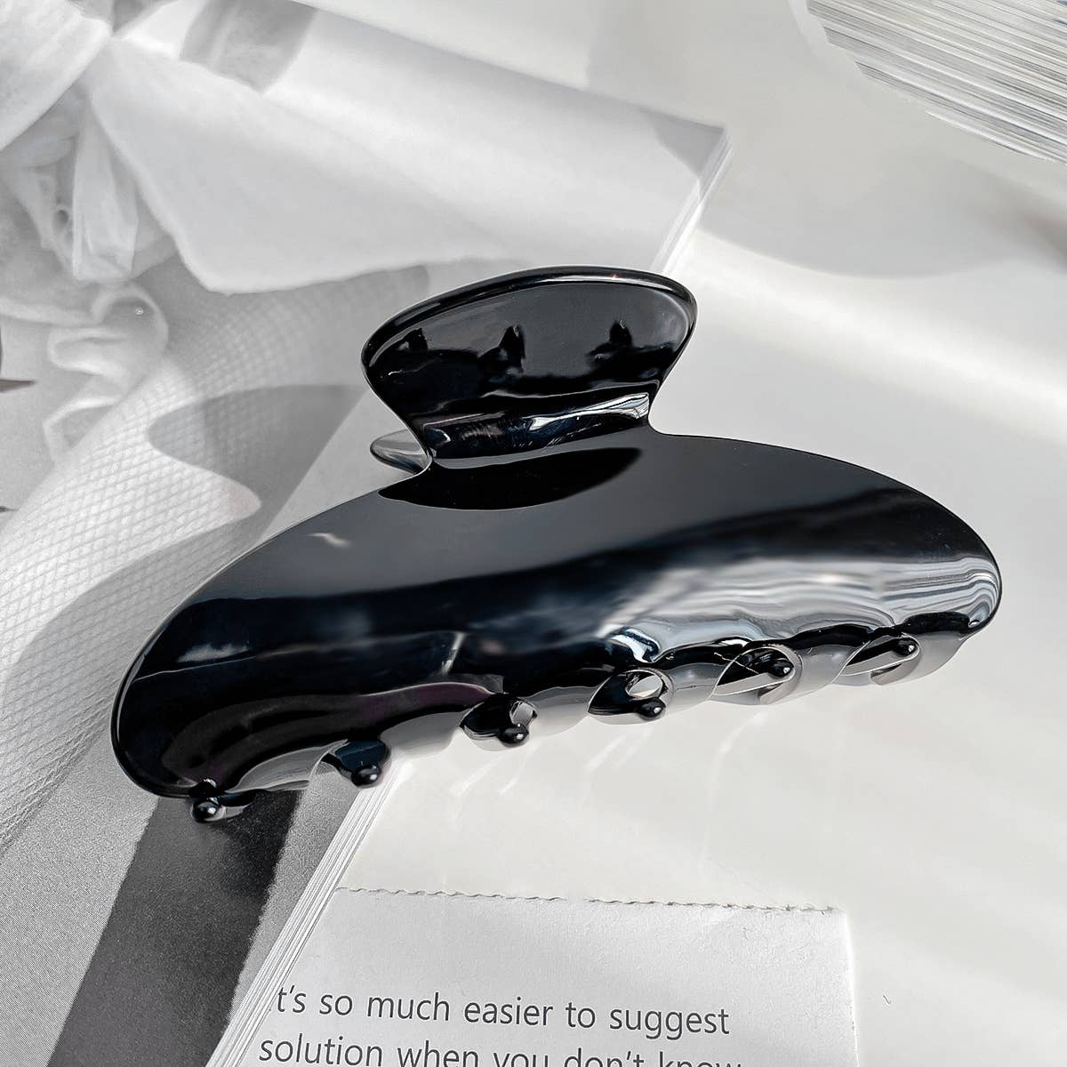 Large-size acetic acid-like jelly-colored gripper