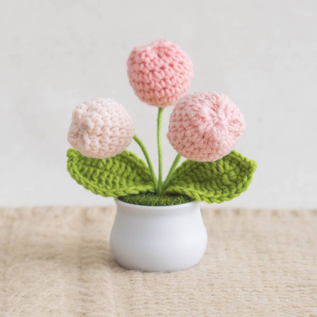 CWMM9284_TEACHER'S DAY HANDMADE CROCHETED TULIP POT
