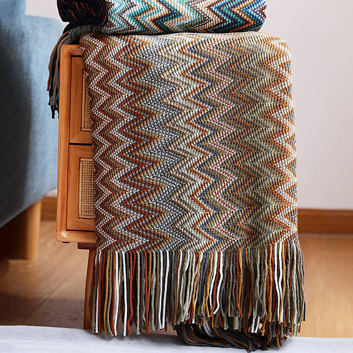 KNITTED STRIPED SOFA BLANKET BLANKET