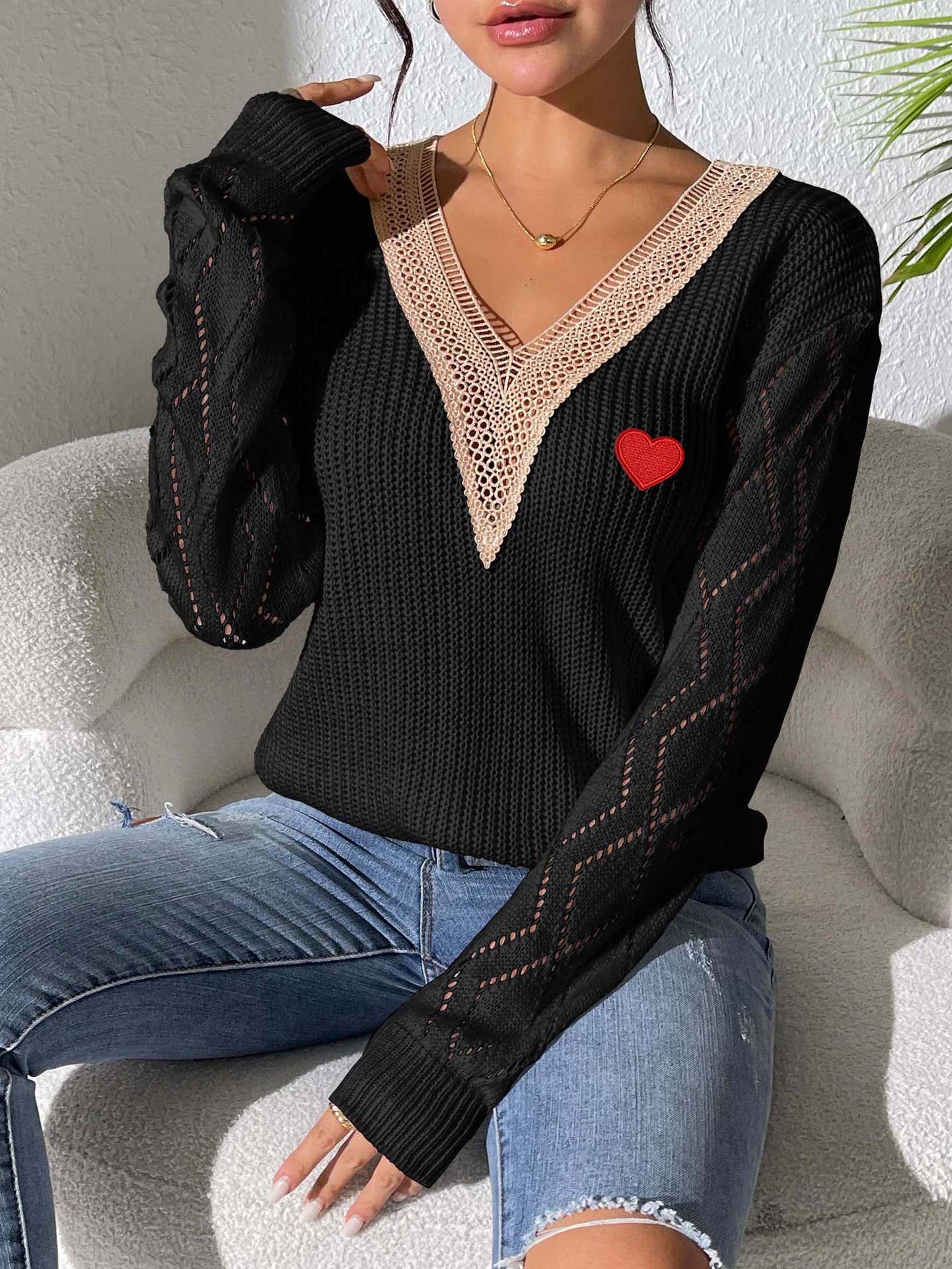 LACE PATCHWORK V-NECK TOP IN CONTRASTING COLORS