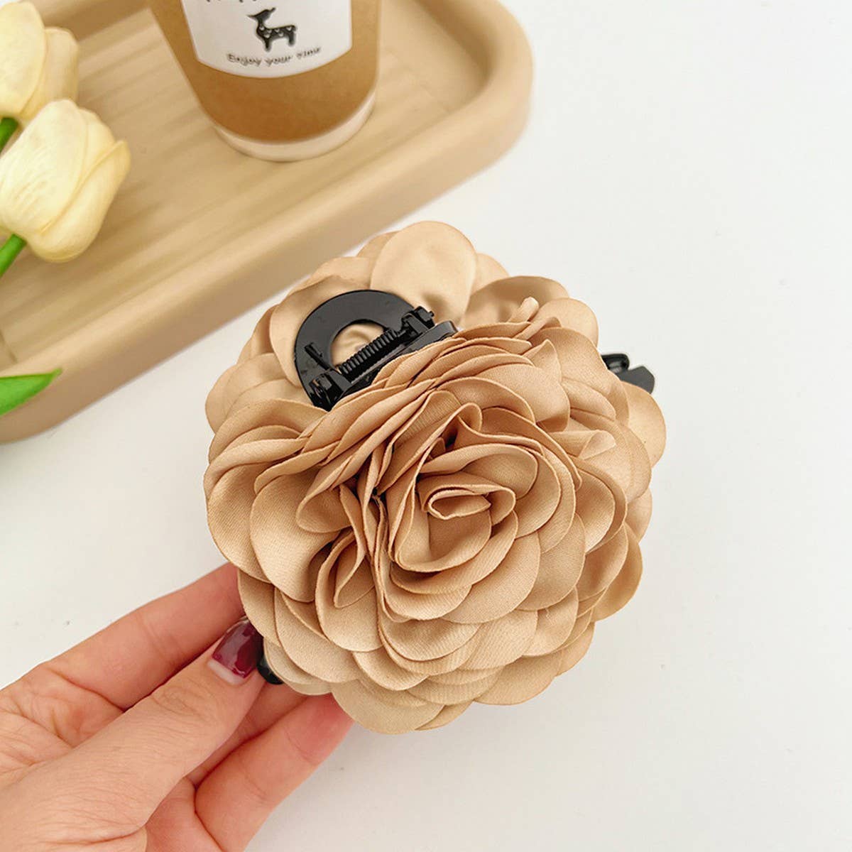 TEMPERAMENT AND VERSATILE ROSE HAIRPINS_CWAHA1190
