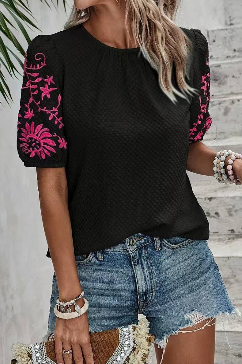 Round-neck embroidered puffed sleeve pullover