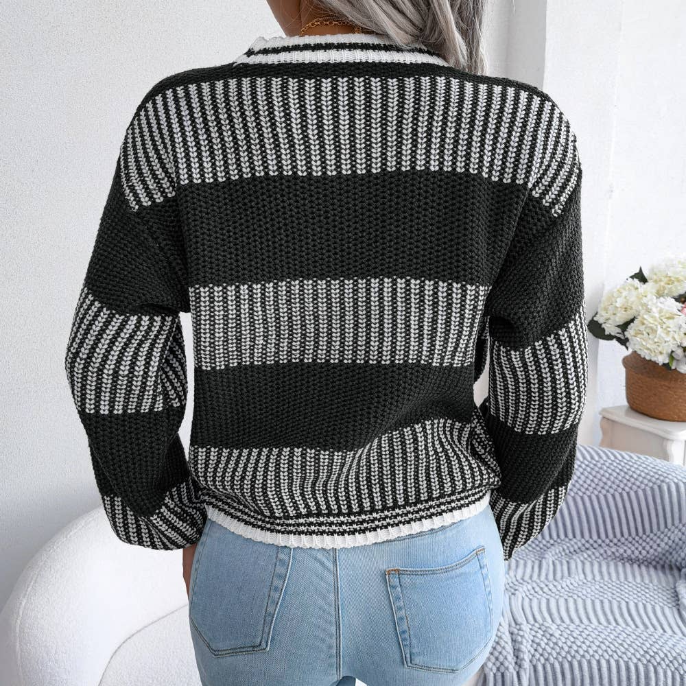 STRIPED LONG SLEEVE SWEATER IN CONTRASTING COLORS