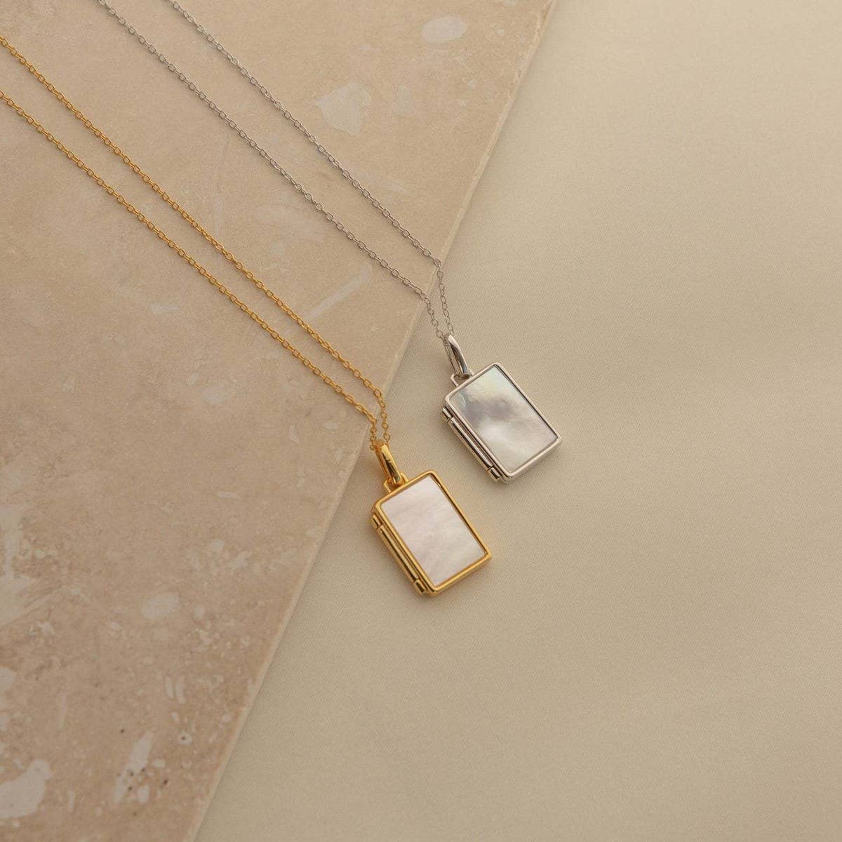 NEW SIMPLE SHELL OPEN AND CLOSE PENDANT NECKLACE