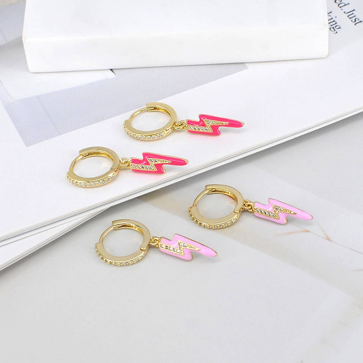 COLORFUL LIGHTNING PERSONALITY VERSATILE EARRINGS