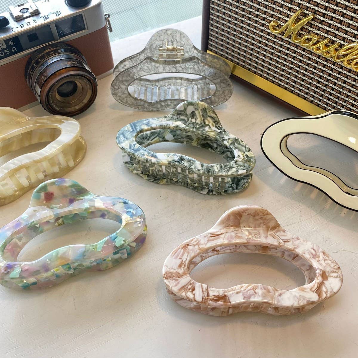 CWAHA1575_EXQUISITE COLORFUL TEXTURE HAIR CLAW CLIP