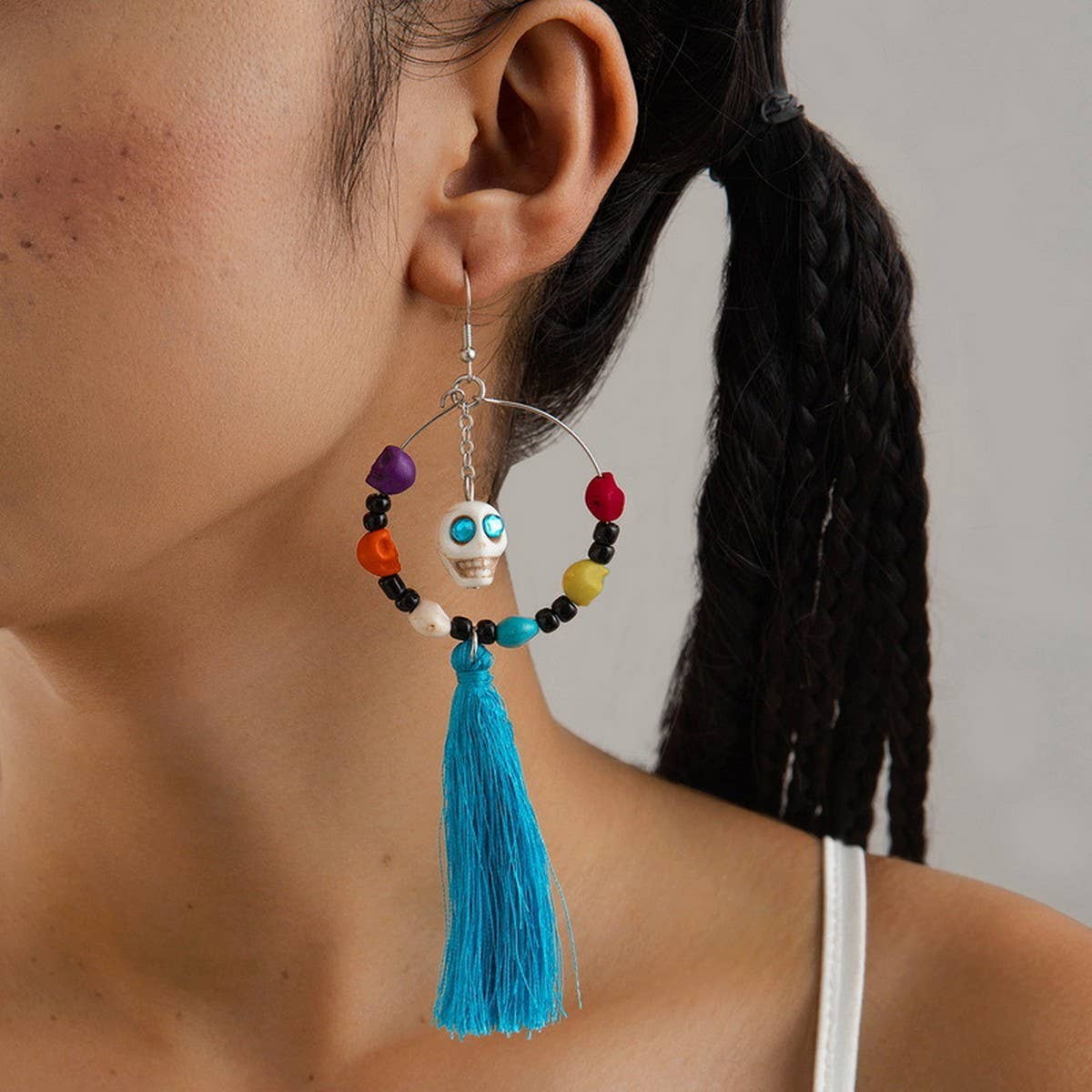 CWAJE2507_HALLOWEEN SKULL TASSEL RICE BEAD EARRINGS