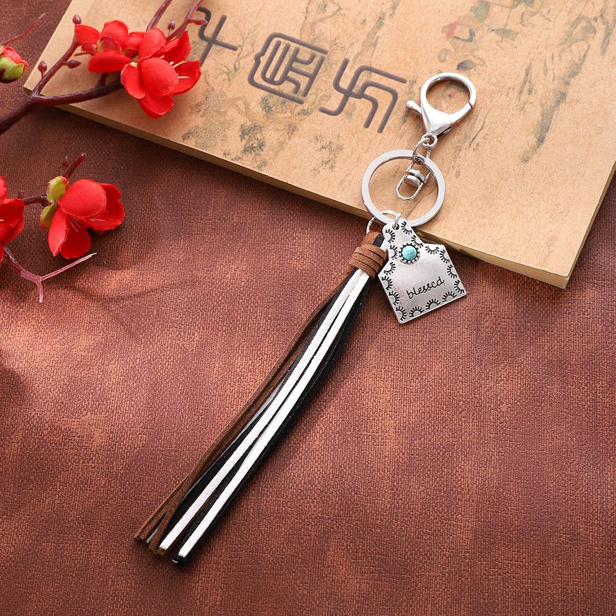 WESTERN STYLE TASSEL KEYCHAIN