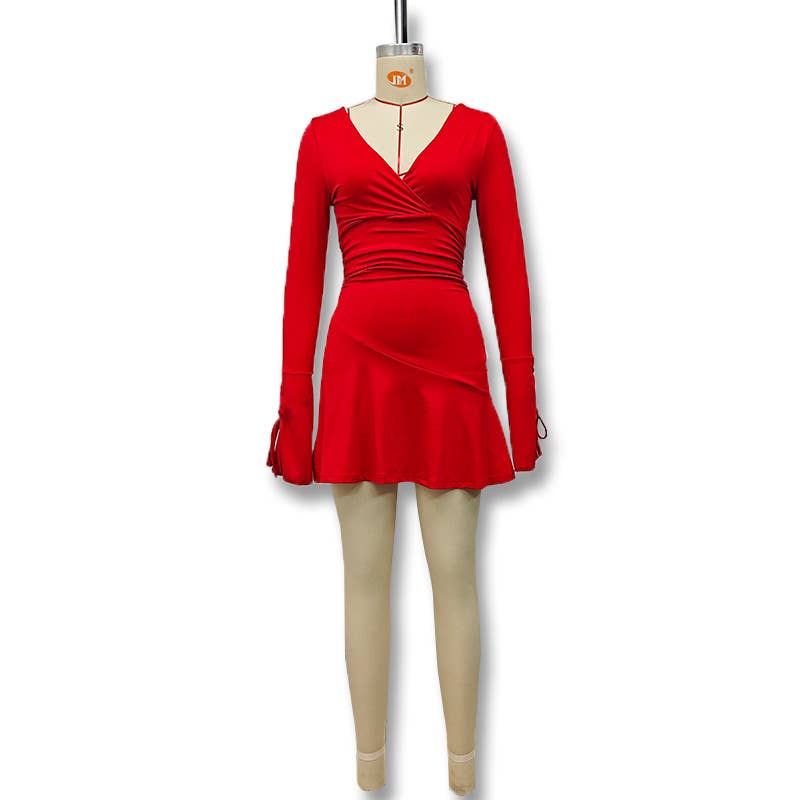 Solid color deep V drawstring pleated dress