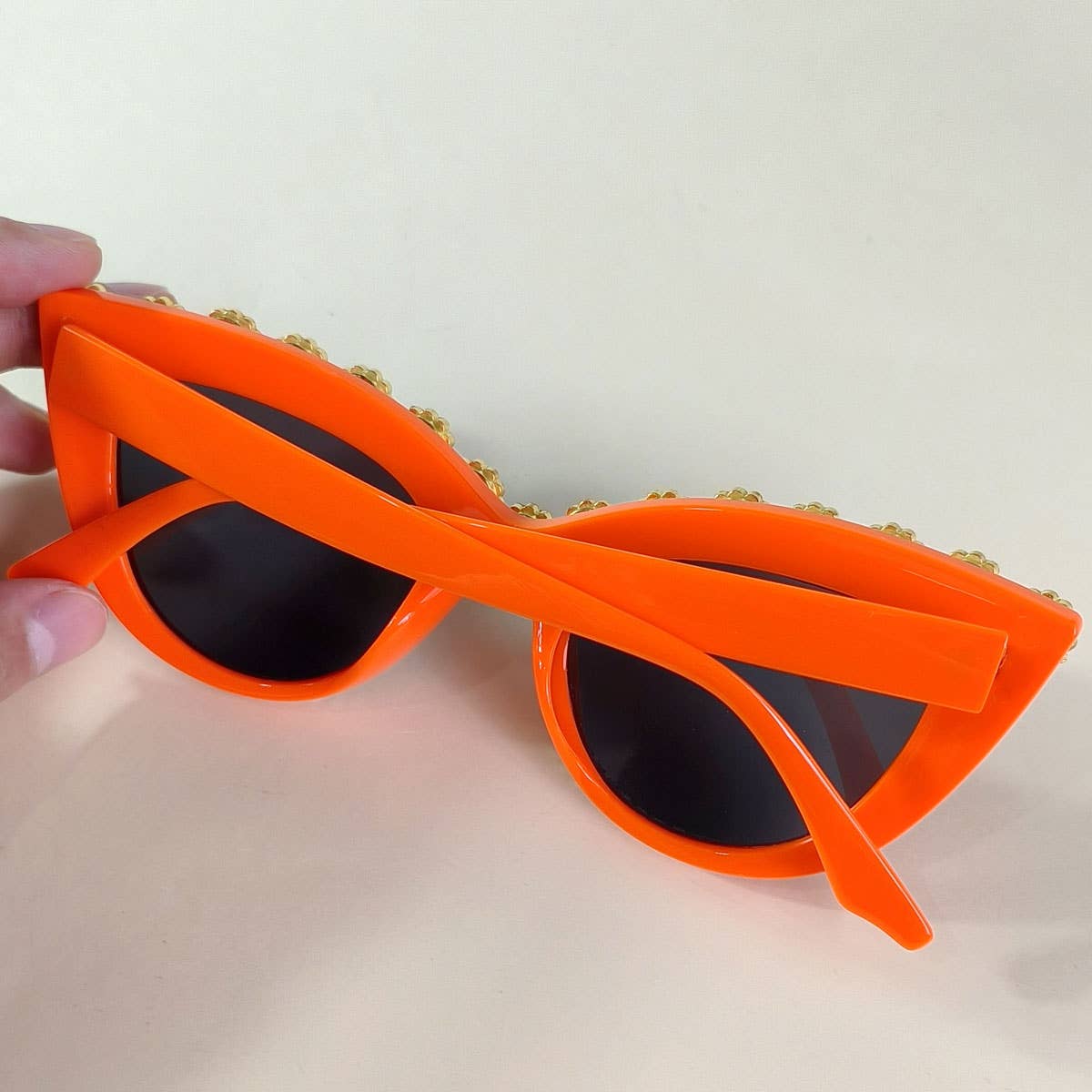 HANDMADE RHINESTONE PEARL RETRO CAT-EYE SUNGLASSES