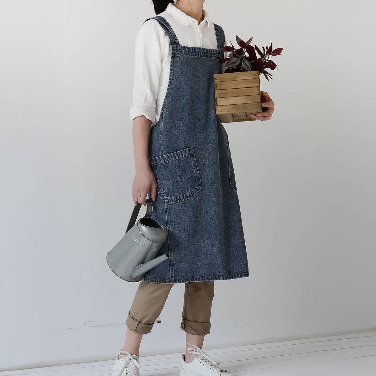 Cotton Canvas Washed Denim Apron with pockets