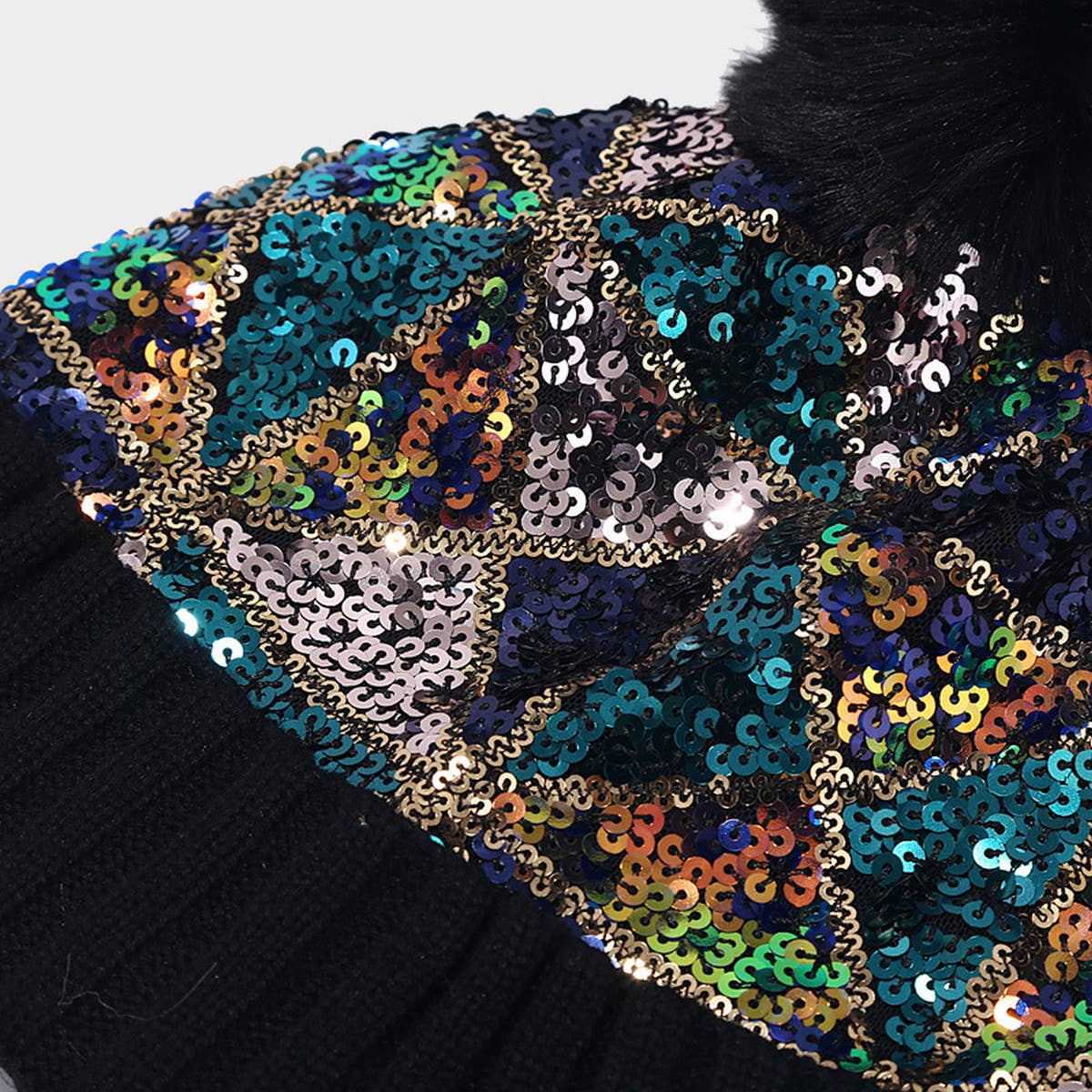 COLORFUL SEQUINED POM-POM KNITTED HAT_CWAH1613