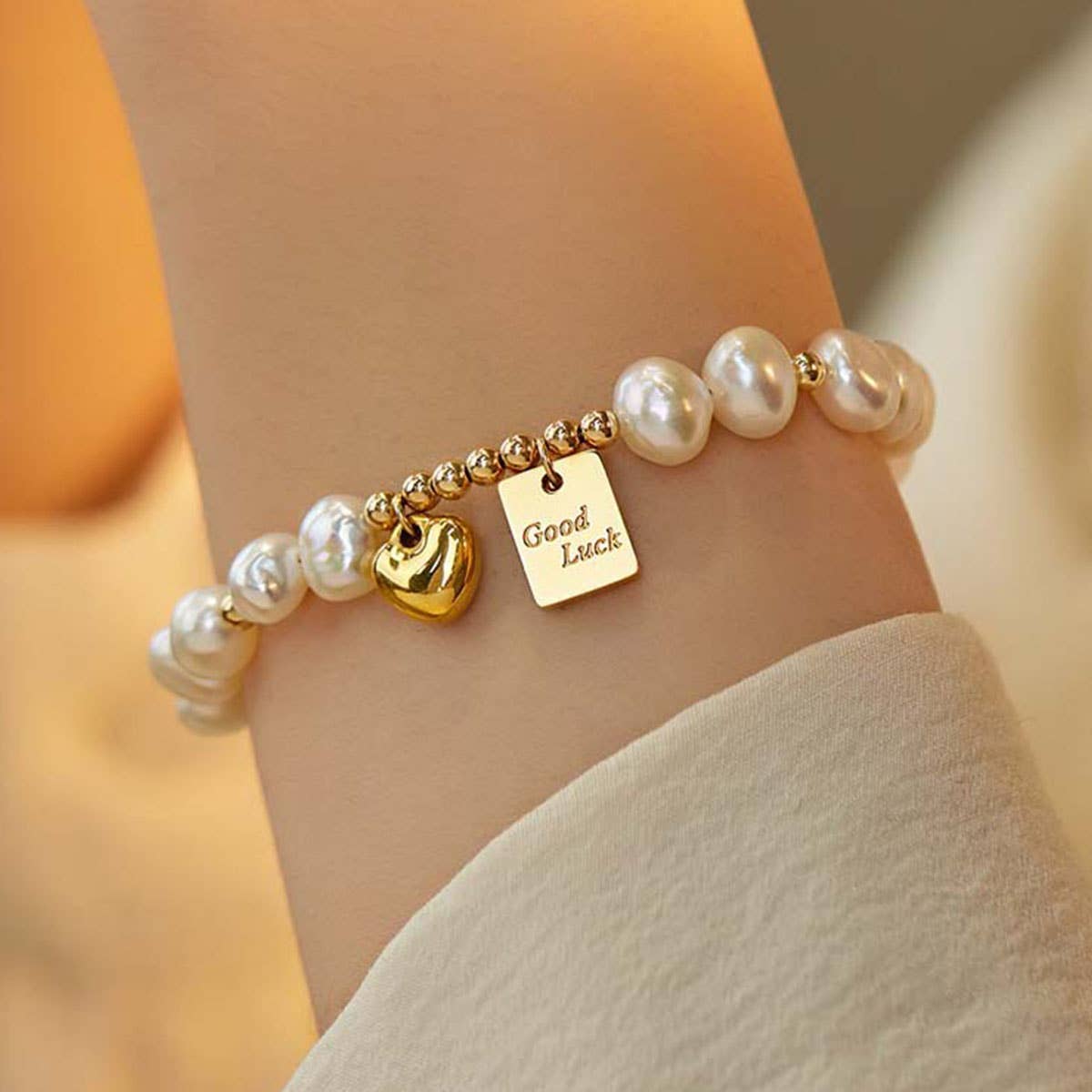 Baroque natural freshwater pearl bracelet