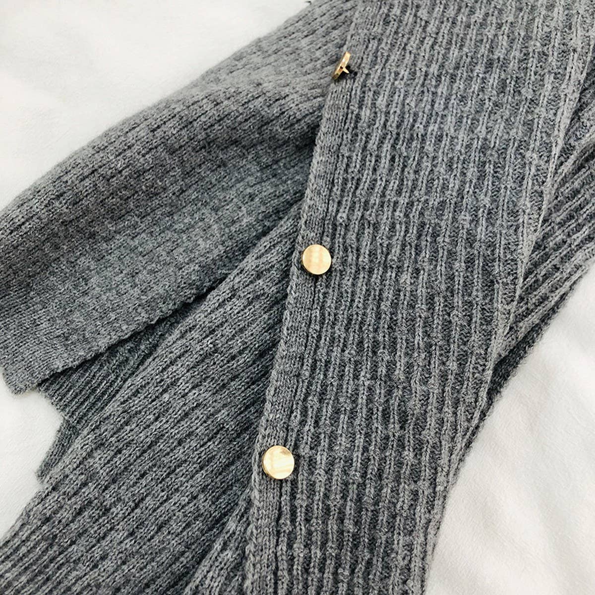 NEW KNITTED CAPE BUCKLE SHAWL