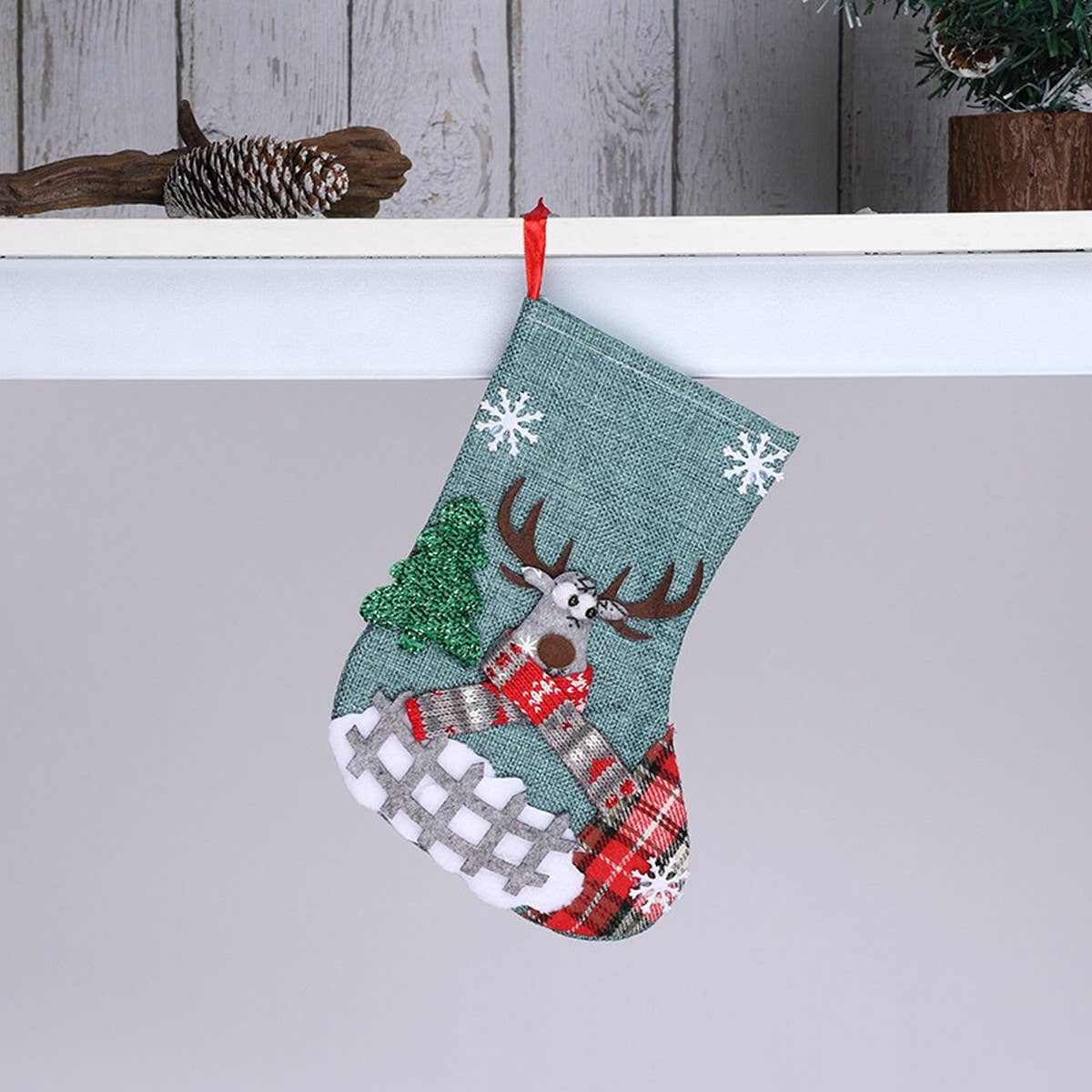 DECORATIVE BURLAP MEDIUM CHRISTMAS STOCKING