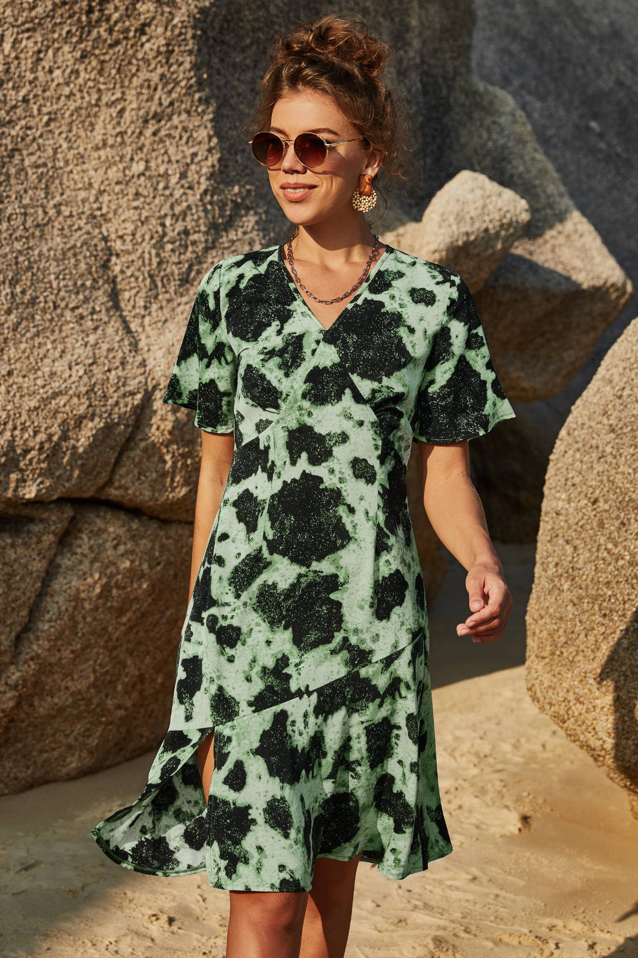 SHORT SLEEVE HIGH WAIST A-LINE SLIT SLIM DRESS