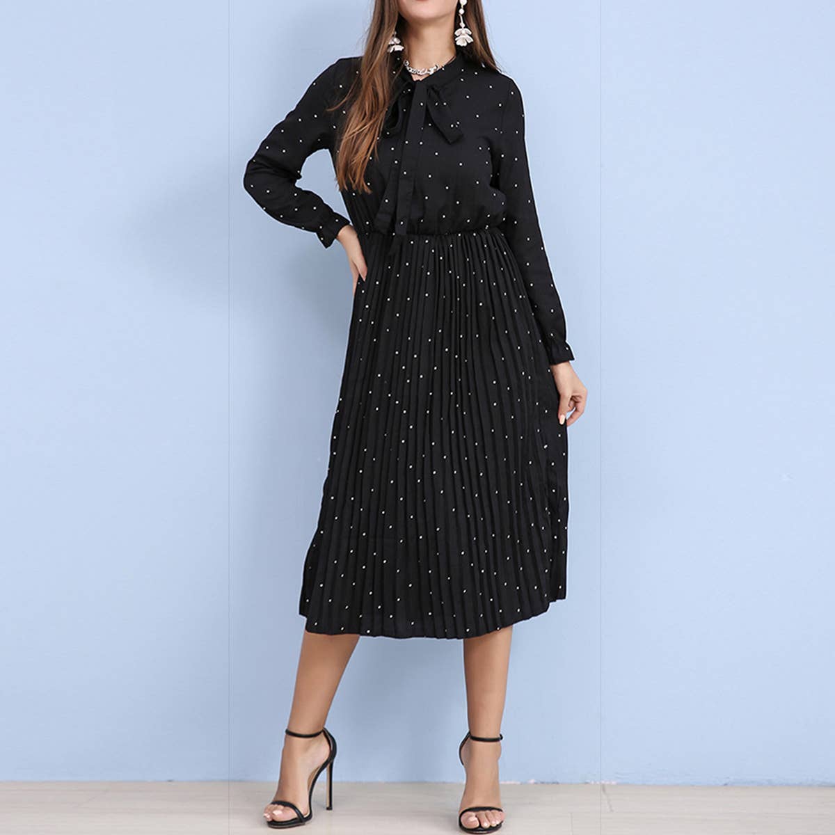 Pleated polka point casual waist collection dress