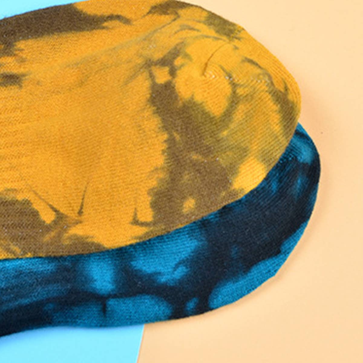 TIE-DYED STREET SKATEBOARD SOCKS