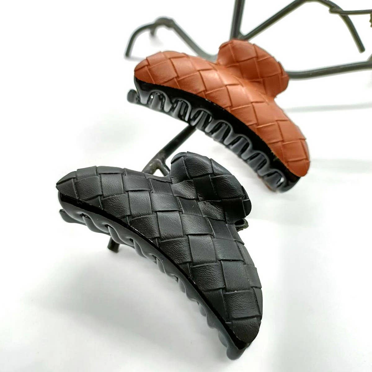 Woven Lattice PU Leather Ethnic Hair Claw_CWAHA6379