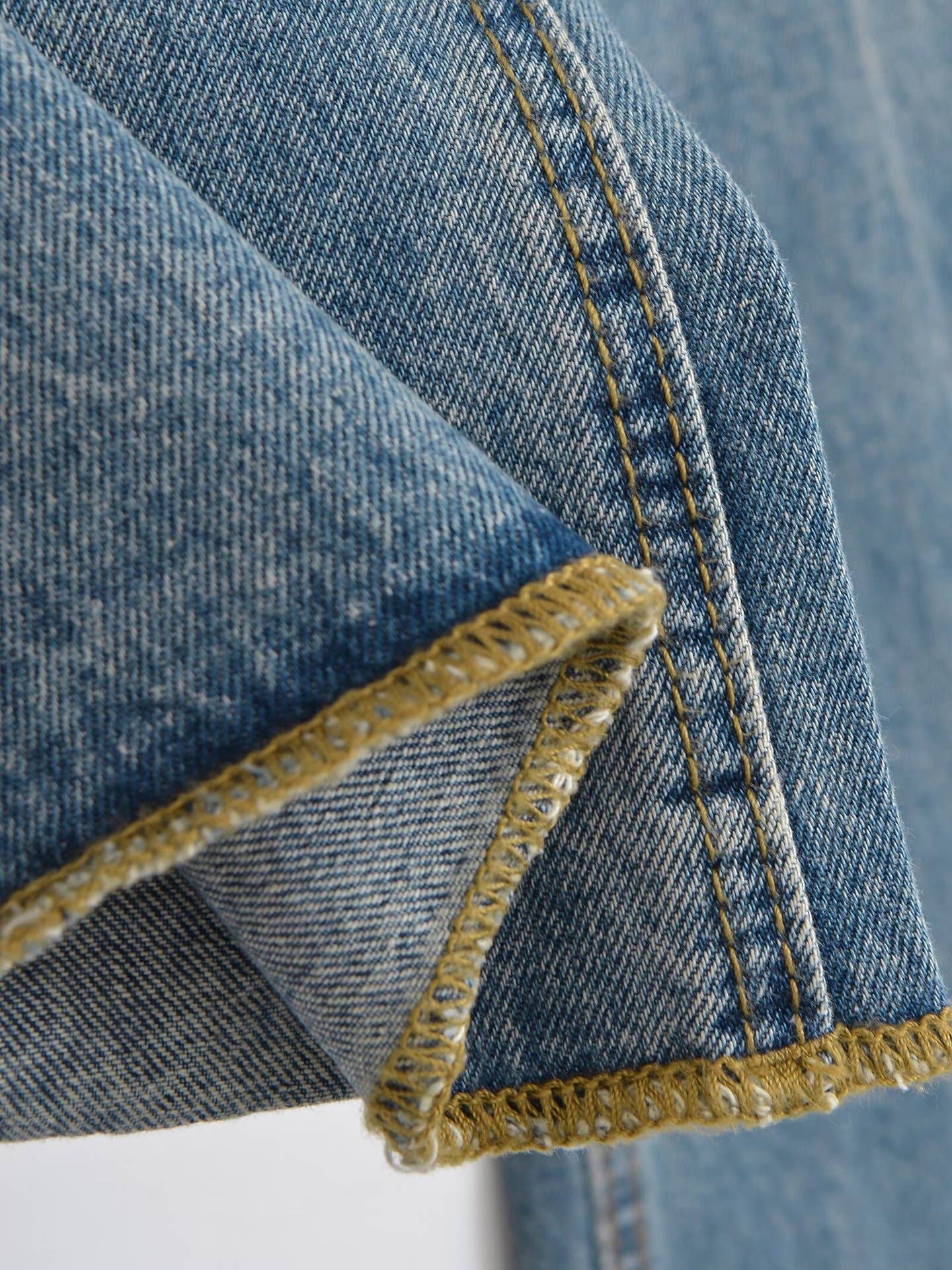 Retro, slightly flared pants, loose washed jeans