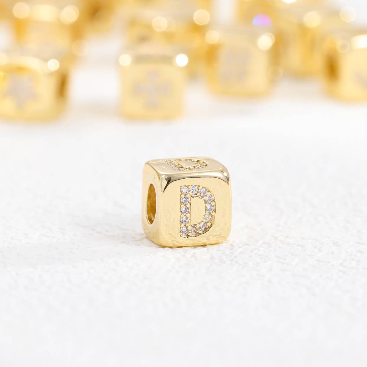 18K Gold-Plated Zirconia Dice Pendant Necklace_CWMM5876