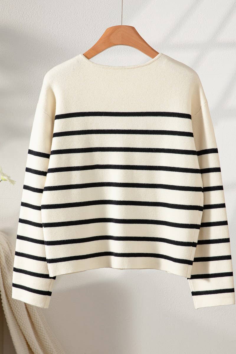 CWOCAL00715_BLACK AND WHITE STRIPED KNITTED CARDIGAN