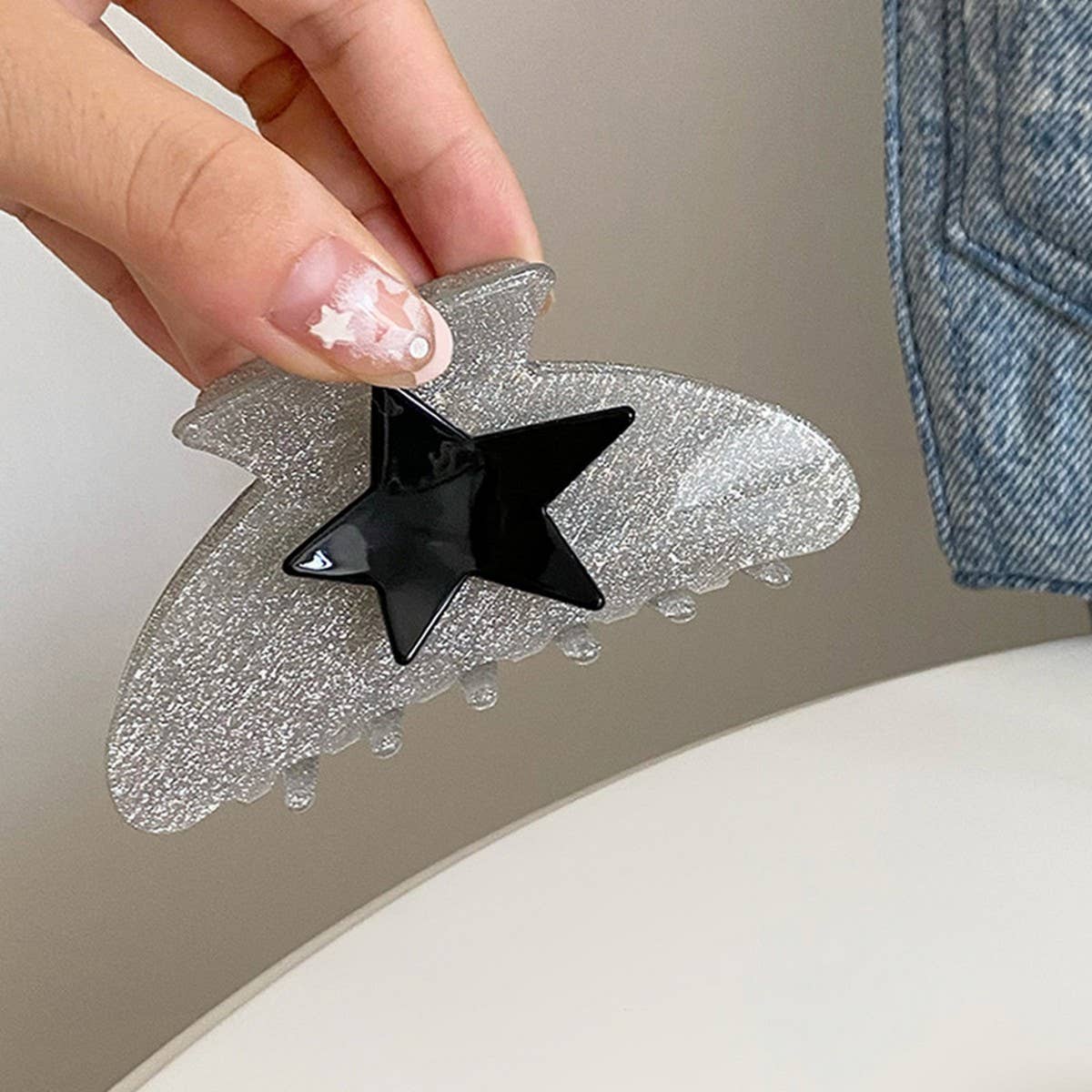 FIVE-POINTED STAR HIGH-VALUE HAIRPIN