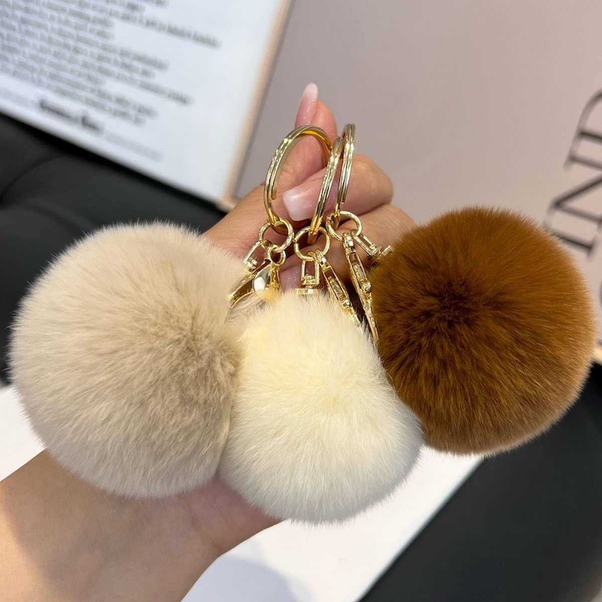 CUTE LITTLE FUR BALL CAR KEYCHAIN BAG PENDANT GIFT