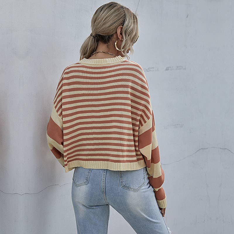 Round-neck short striped loose knitted sweater