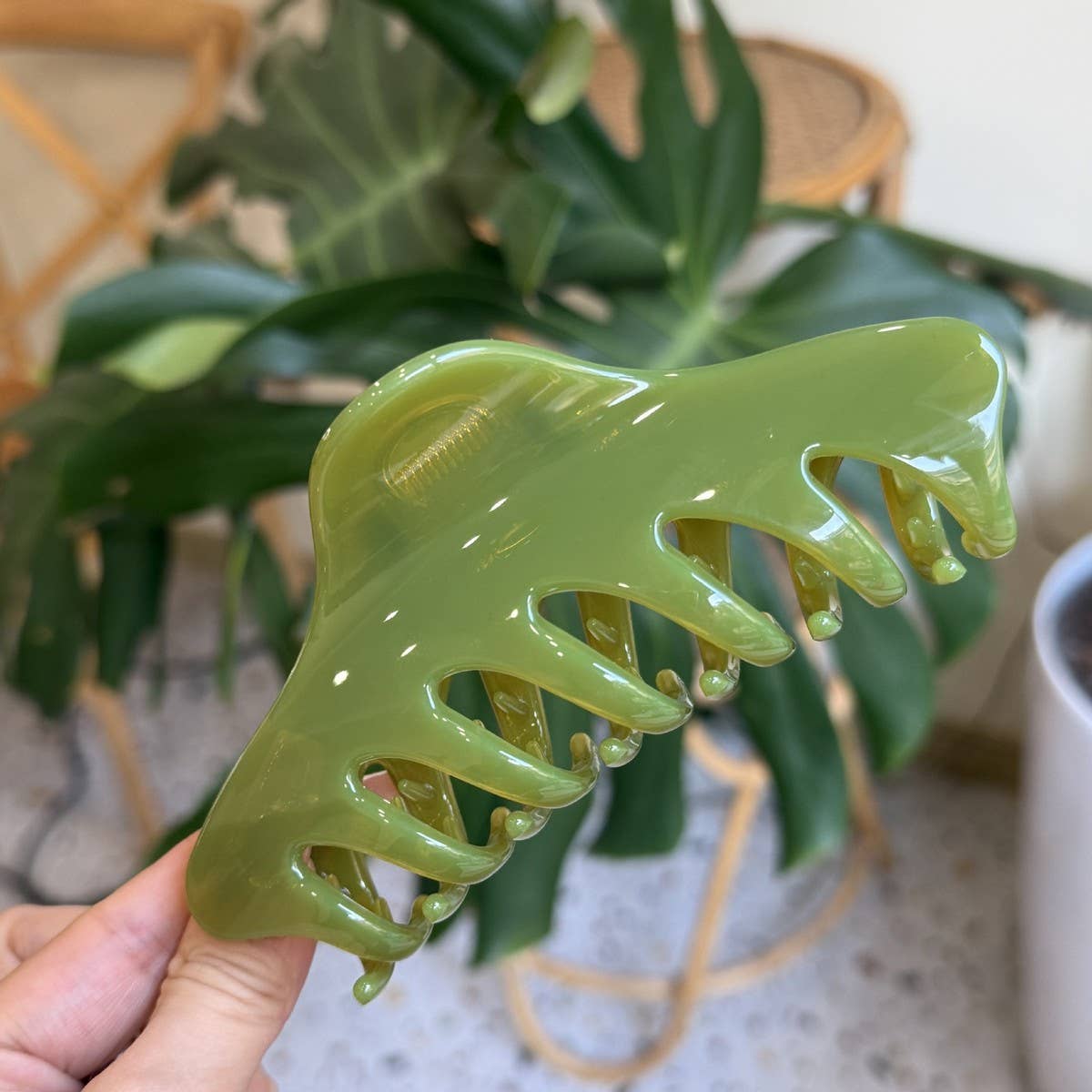 CWAHA4584_NEW SIMPLE BUTTERFLY BUCKLE KEEL HAIRPIN