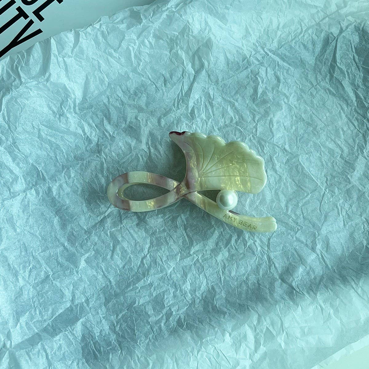 Maple Leaf Pearl Acetate Hair Claw Elegant Clip