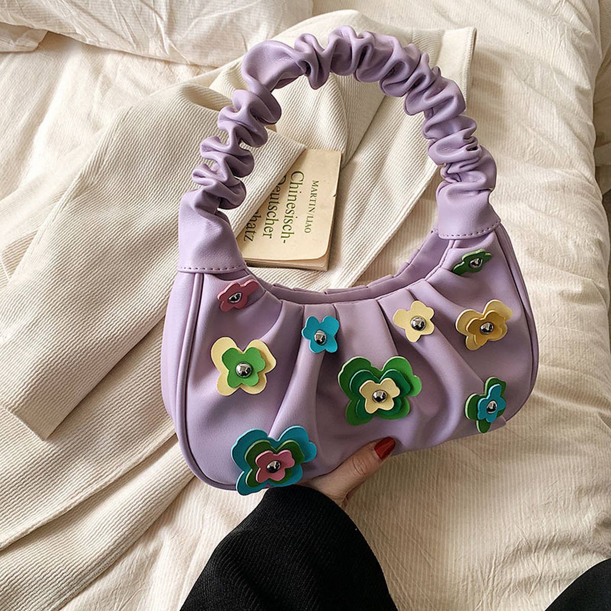 FASHIONABLE PLEATED SHOULDER BAG_CWAB1586