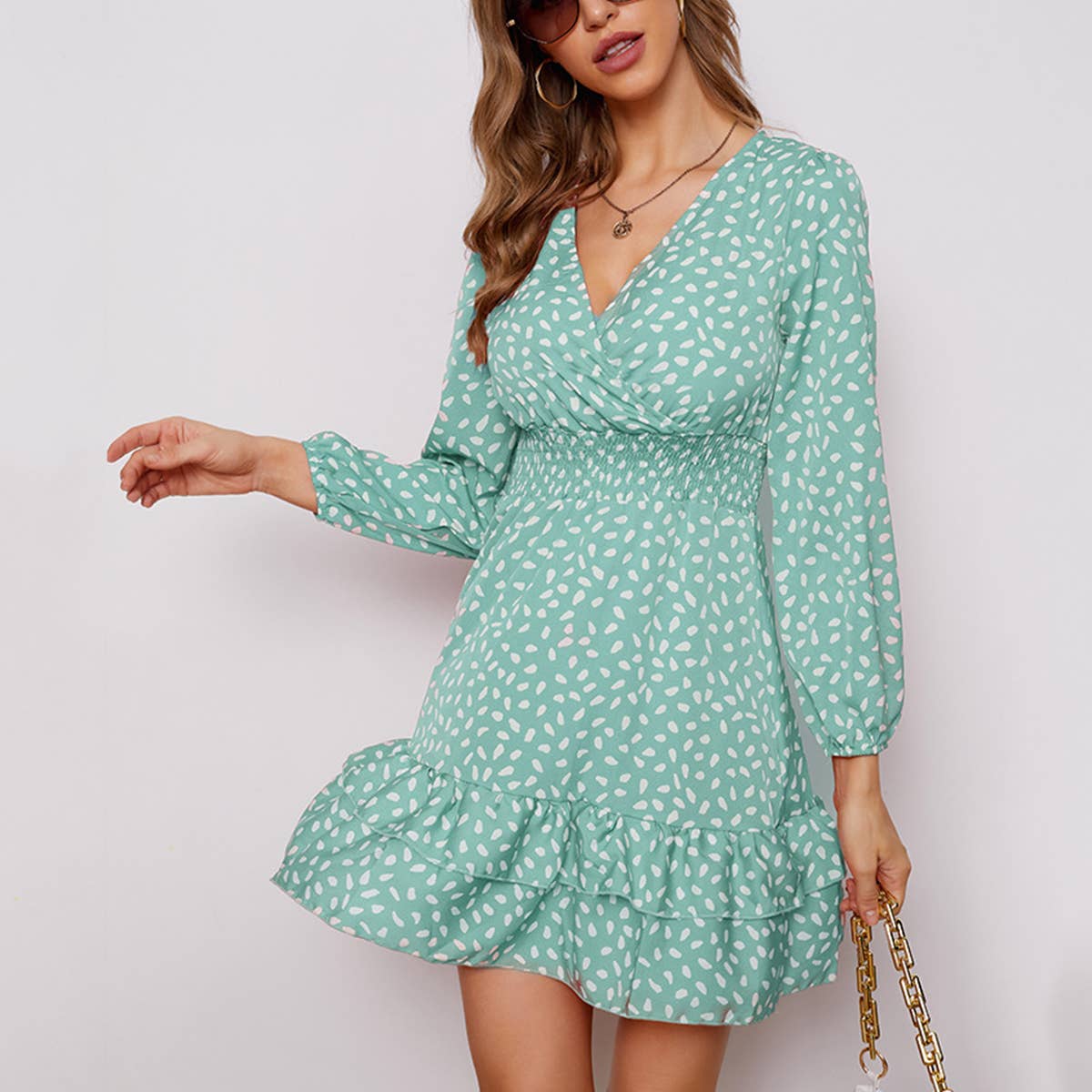 V-NECK BUBBLE LONG SLEEVE SKIRT DRESS