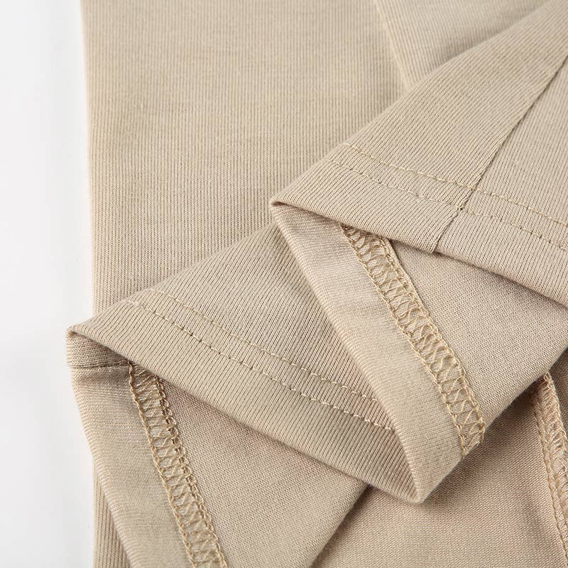 SLIM-FIT LOW-CUT ROUND NECK THREE-BUTTON T-SHIRT