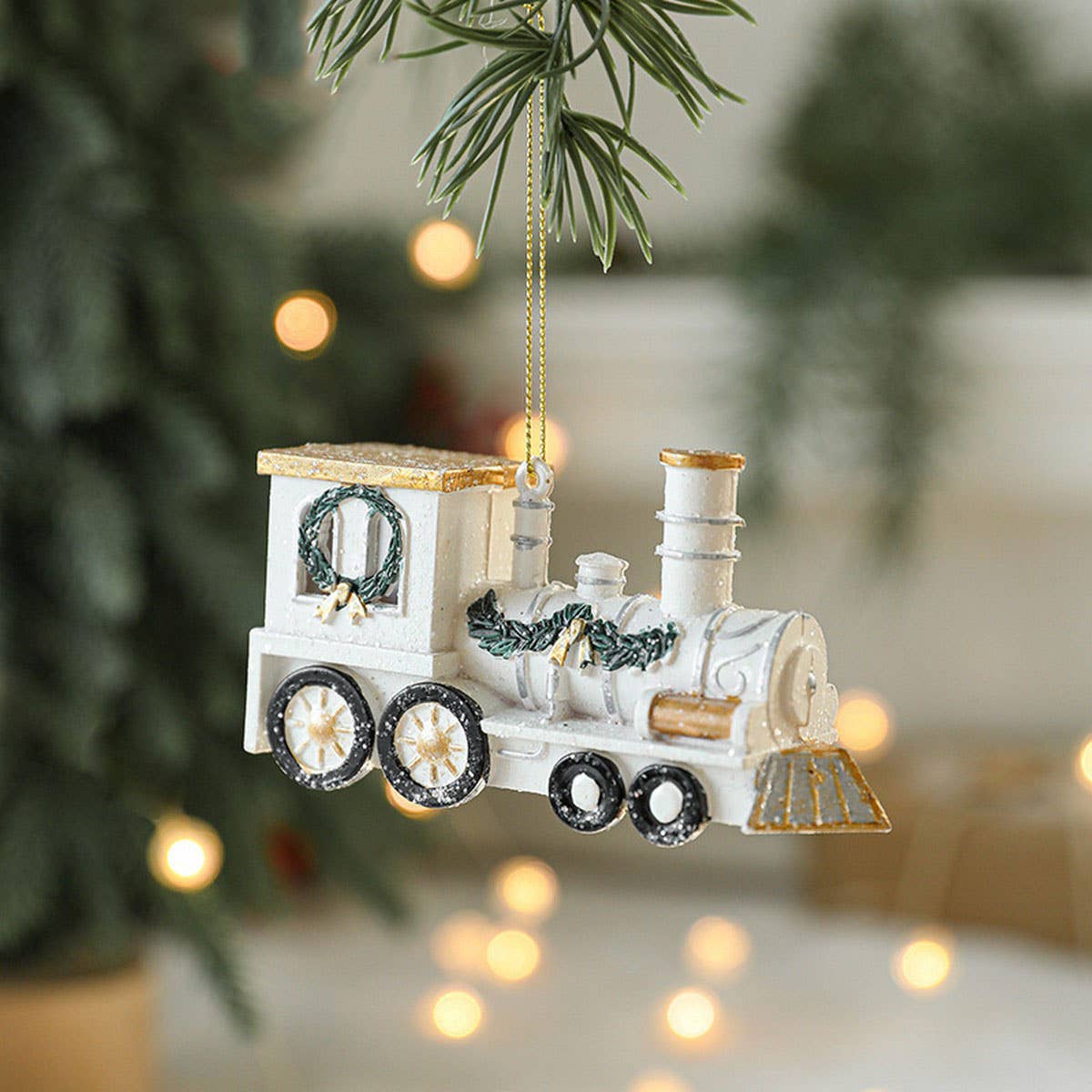 Painted Plastic Christmas Tree & Car Hanging Deco_CWMM9695