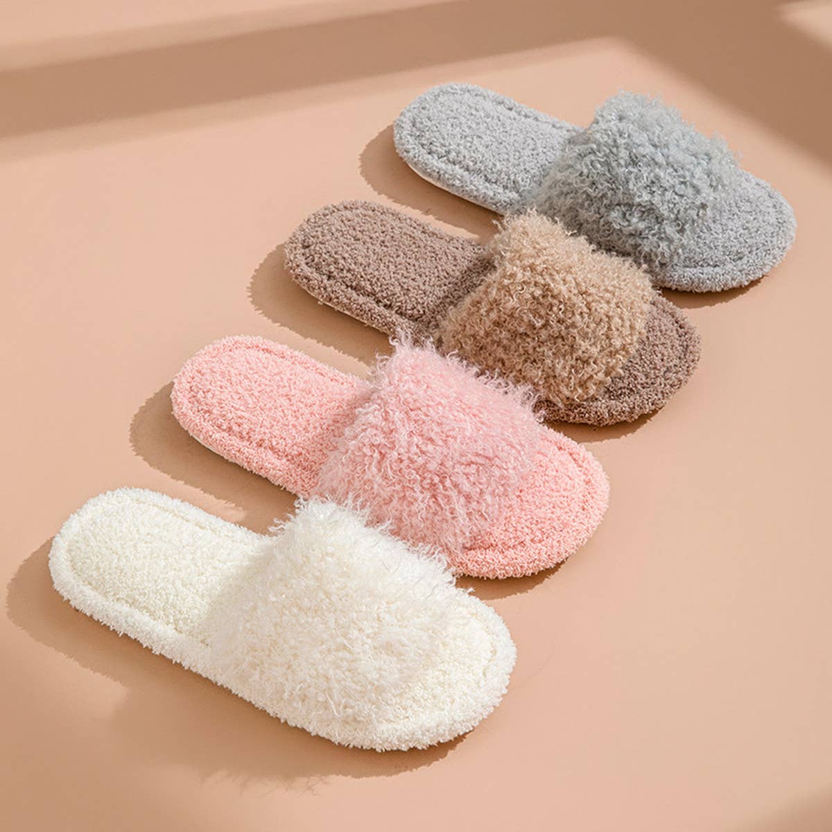 FASHIONABLE HOME CARTOON CURLY COTTON SLIPPERS