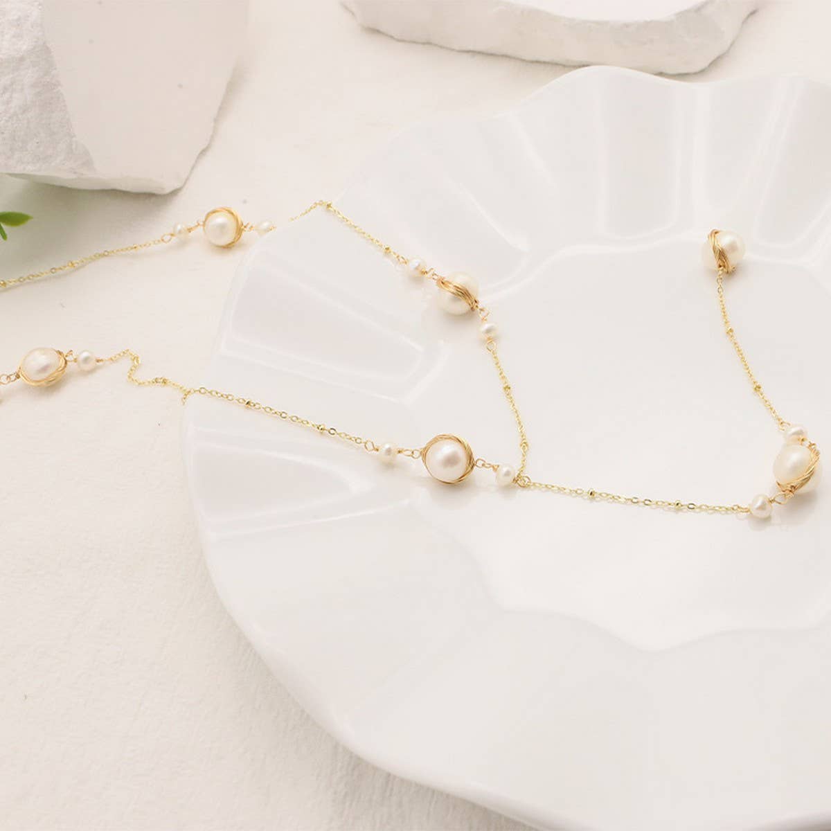 WOMEN'S ALL-MATCH HIGH-END PEARL SWEATER NECKLACE